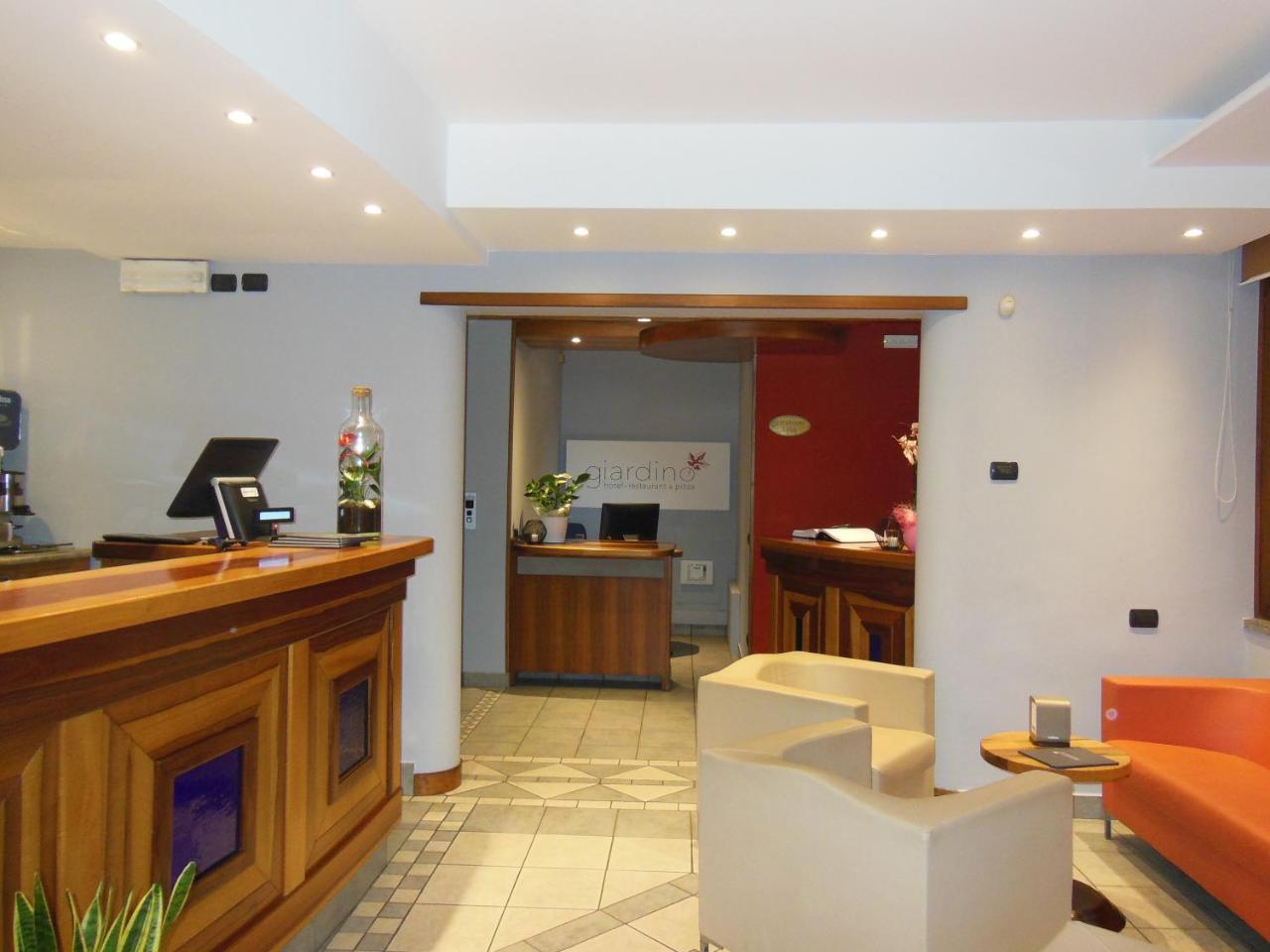 Hotel Giardino Cannobio Bagian luar foto